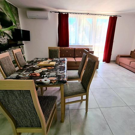Anita Apartman โชพรอน ภายนอก รูปภาพ