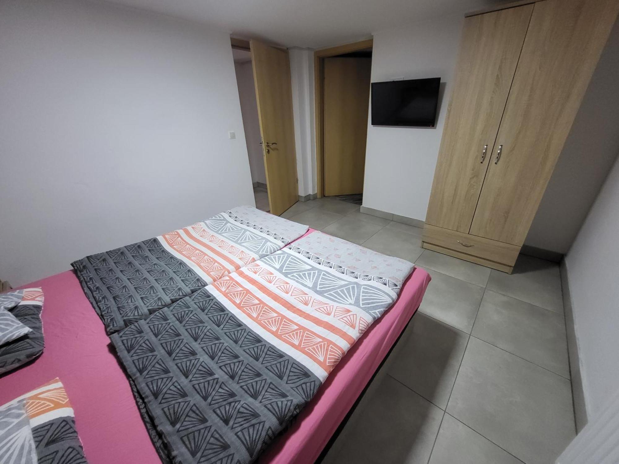 Anita Apartman โชพรอน ภายนอก รูปภาพ