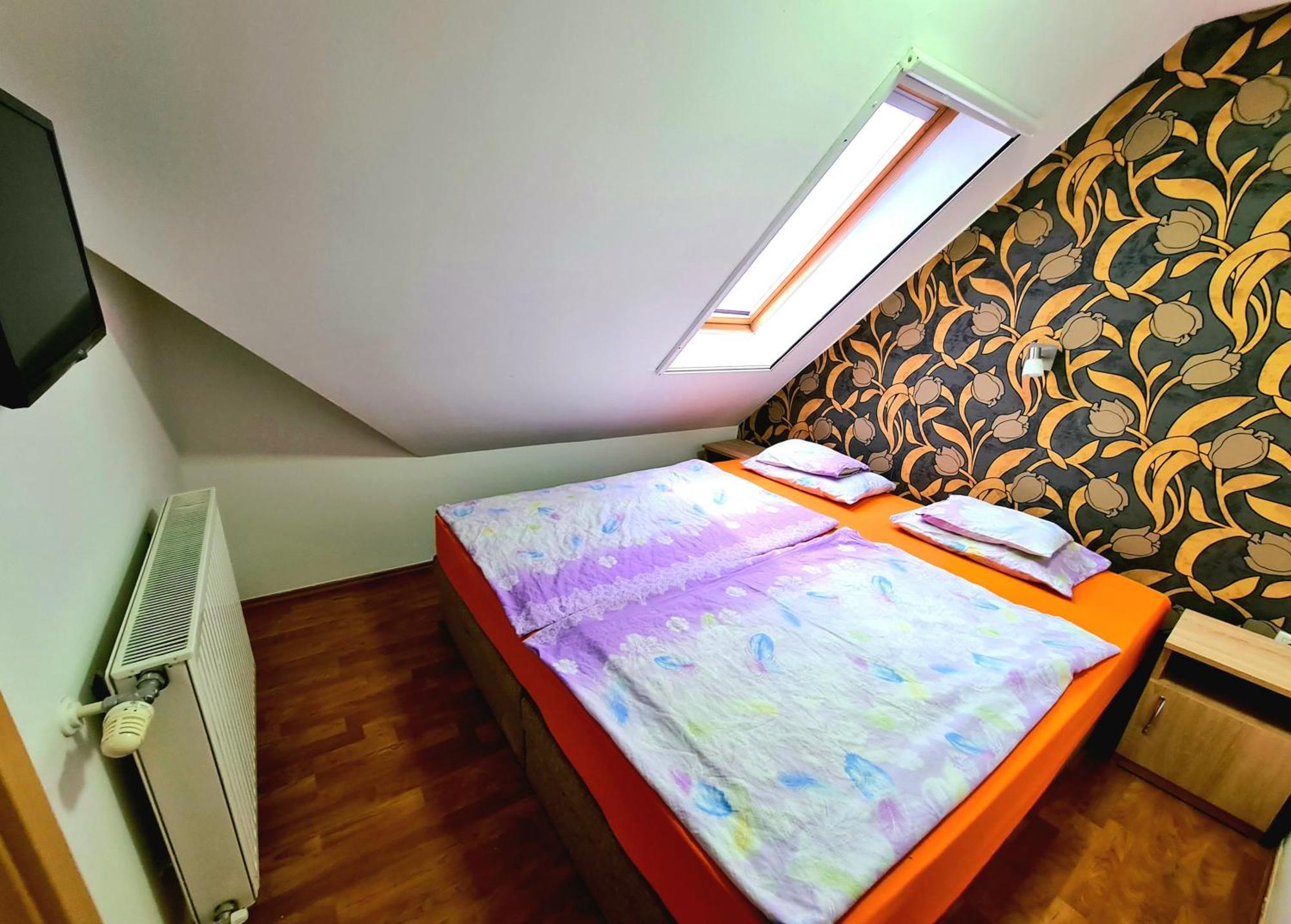 Anita Apartman โชพรอน ภายนอก รูปภาพ